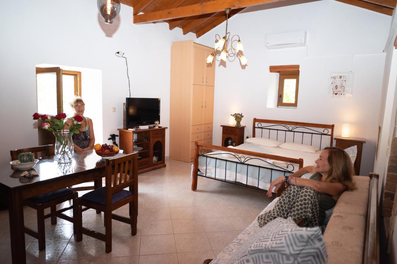 Sophia Areopoli Guesthouse Экстерьер фото