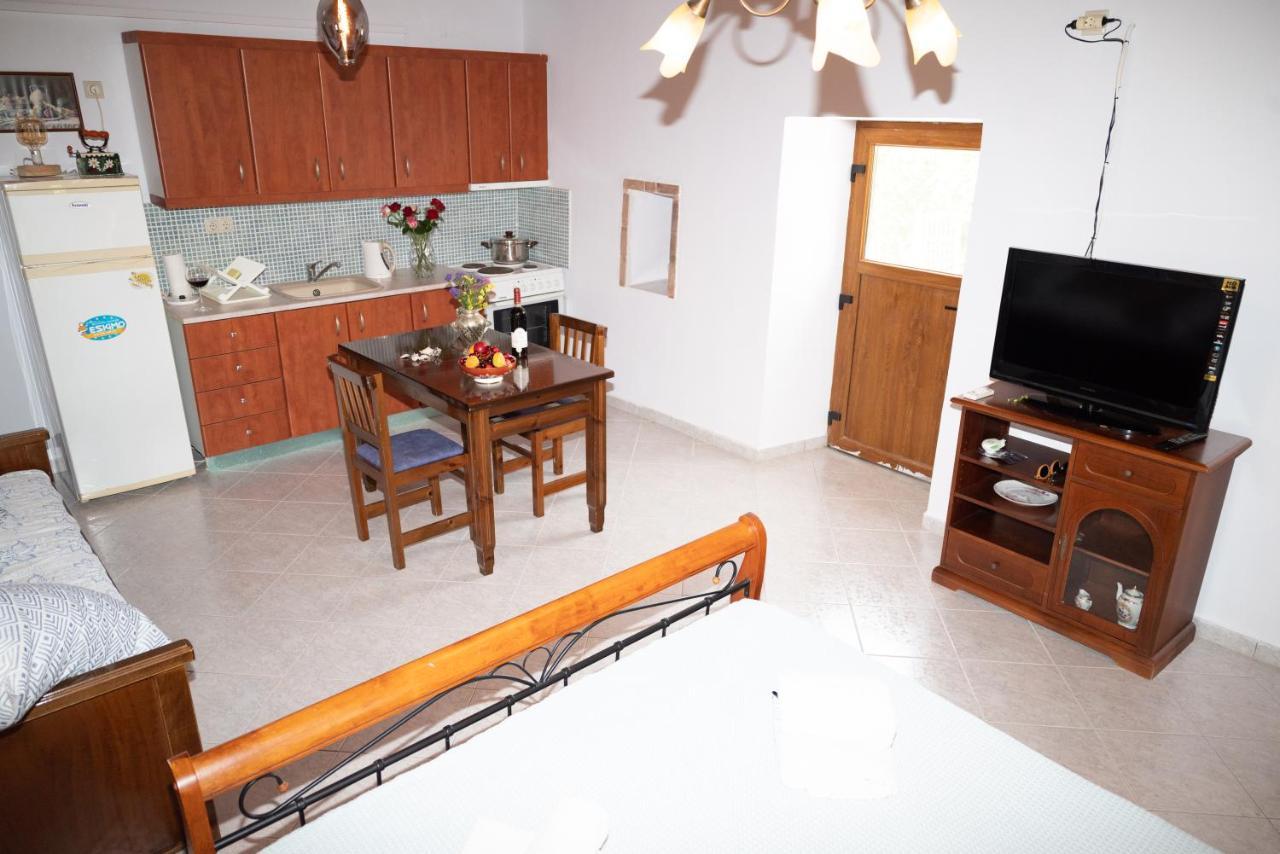 Sophia Areopoli Guesthouse Экстерьер фото